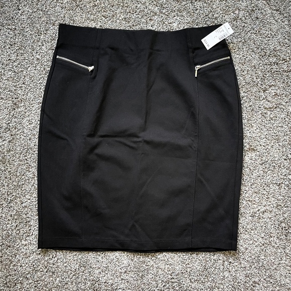 Dressbarn black skirt with zippered pockets, size L, new with tags - Picture 1 of 13